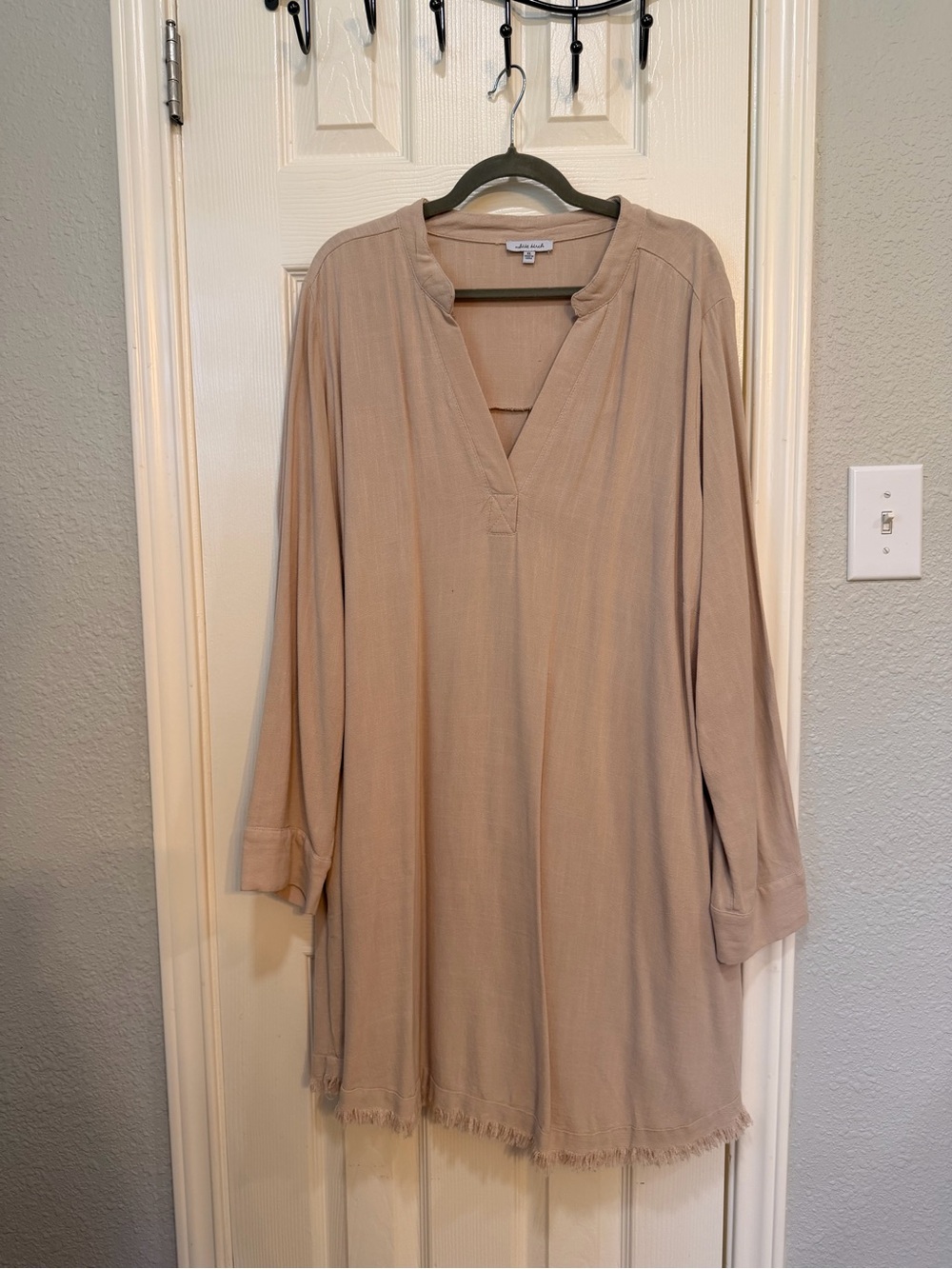 white birch Taupe Fringe-Hem V-Neck Tunic